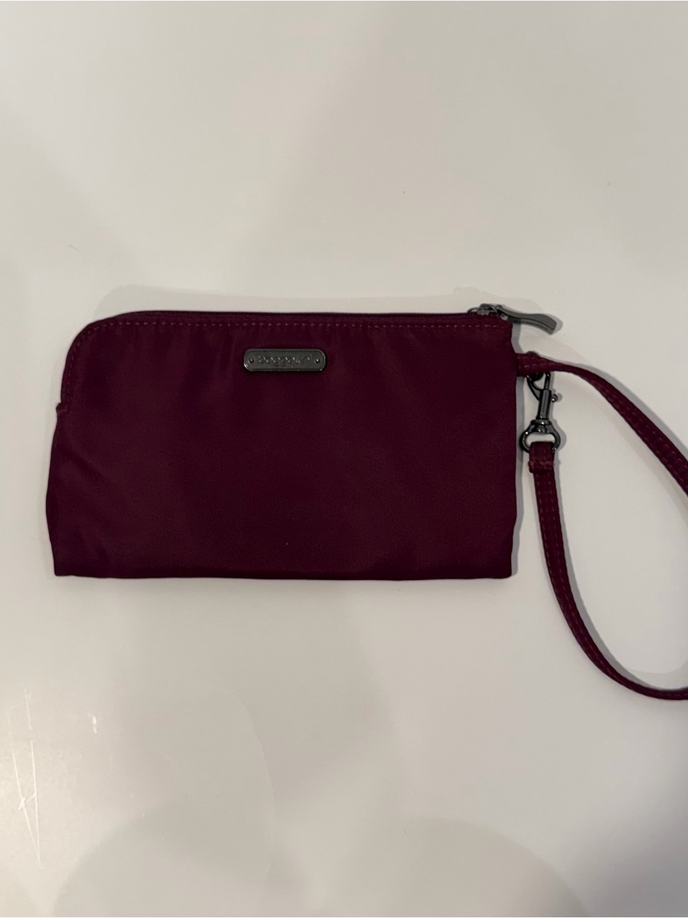 Bagallini wristlet/pouch wallet